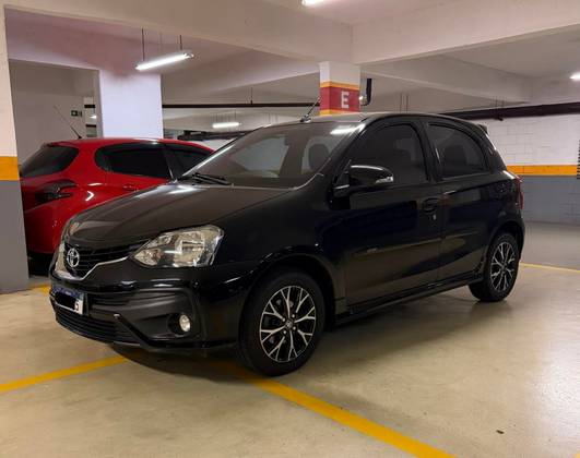 TOYOTA ETIOS 1.5 PLATINUM 16V FLEX 4P AUTOMÁTICO TOYOTA ETIOS 1.5 PLATINUM 16V FLEX 4P AUTOMÁTICO